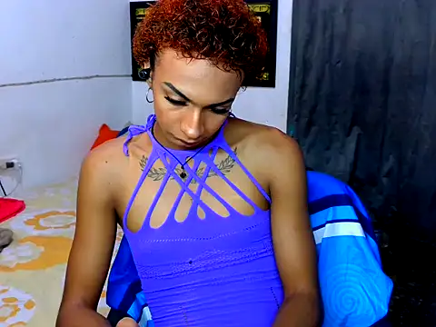 Snapshot of Alexxasexy chatting on June 5, 9:31 pm Alexxasexy online show from June 5, 9:31 pm