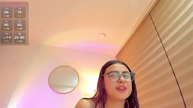 Snapshot of imsofia_dy chatting on June 15, 12:13 am imsofia dy online show from June 15, 12:13 am
