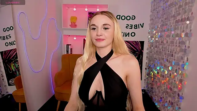 Mila  Lux online show from June 29, 8:53 pm