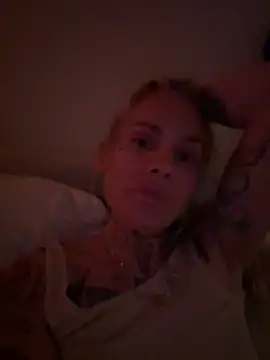 Snapshot of Arousing_Aria_38 chatting on June 2, 10:56 pm Arousing Aria 38 online show from June 2, 10:56 pm