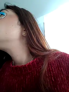 Snapshot of cutetemari chatting on June 15, 2:52 pm cutetemari online show from June 15, 2:52 pm