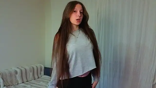 Snapshot of nivorelle chatting on June 3, 9:42 pm nivorelle online show from June 3, 9:42 pm