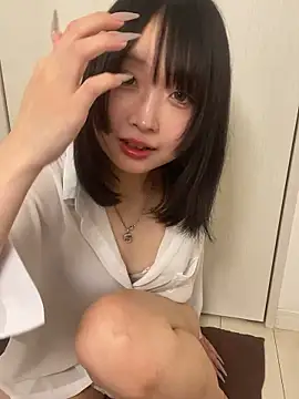 yu nya online show from June 3, 1:03 pm