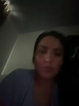 rousee69  online show from June 7, 6:44 pm