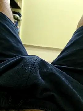 1Horny Boy1 online show from May 17, 5:53 pm