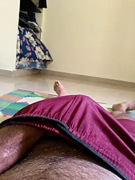 1Horny Boy1 online show from May 29, 4:43 am