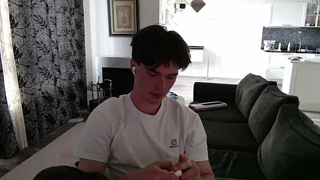 Snapshot of arthur___king chatting on May 22, 2:01 pm arthur king online show from May 22, 2:01 pm
