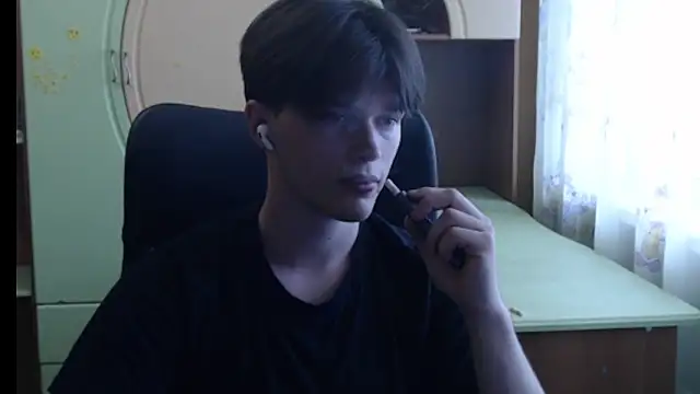 Snapshot of arthur___king chatting on June 5, 1:06 pm arthur king online show from June 5, 1:06 pm