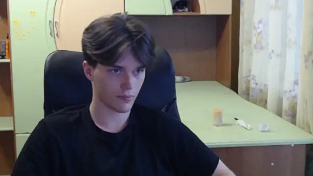 Snapshot of arthur___king chatting on June 10, 12:48 pm arthur king online show from June 10, 12:48 pm