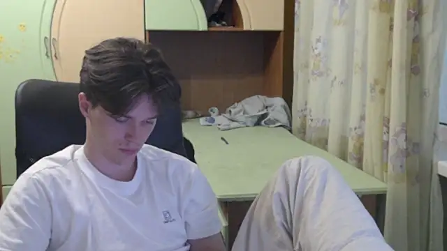Snapshot of arthur___king chatting on June 14, 1:02 pm arthur king online show from June 14, 1:02 pm