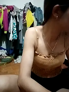 Snapshot of Suly-sweet chatting on May 14, 9:10 pm Suly-sweet online show from May 14, 9:10 pm