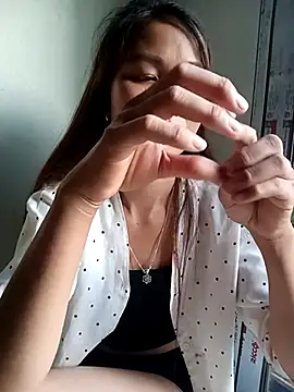 Snapshot of Suly-sweet chatting on May 28, 11:18 am Suly-sweet online show from May 28, 11:18 am