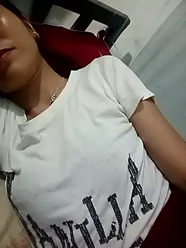 Snapshot of Suly-sweet chatting on June 13, 2:04 pm Suly-sweet online show from June 13, 2:04 pm