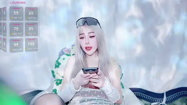 Puppyoo 001 online show from July 26, 10:00 am