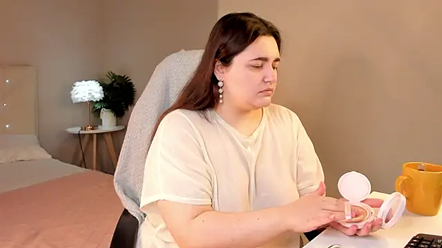 Snapshot of Ayleen_Gece chatting on May 20, 3:13 am Ayleen Gece online show from May 20, 3:13 am