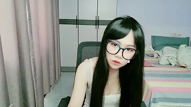 xiaoxiaoyu030 online show from June 3, 9:01 am