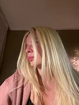 MissAnabel  online show from July 17, 7:19 pm