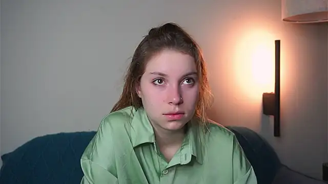 Snapshot of Sairallyn chatting on June 2, 9:06 pm Sairallyn online show from June 2, 9:06 pm