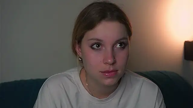 Snapshot of Sairallyn chatting on June 5, 10:26 pm Sairallyn online show from June 5, 10:26 pm