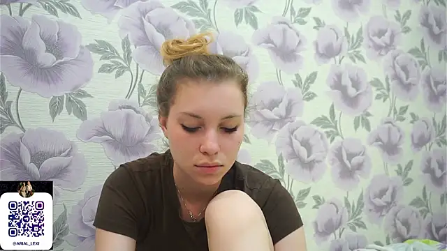 Sairallyn online show from July 1, 10:31 pm