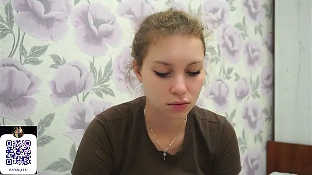 Sairallyn online show from July 5, 7:10 pm