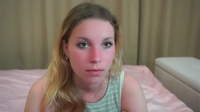 Sairallyn online show from July 18, 8:34 pm