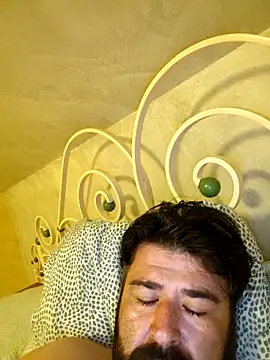 Snapshot of Angel_and_Devil_couple chatting on June 12, 11:03 pm Angel and Devil couple online show from June 12, 11:03 pm
