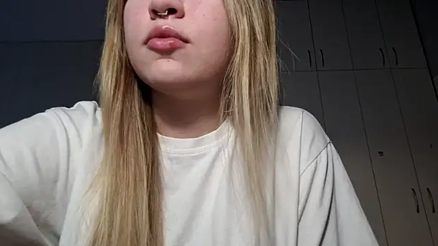 dozygleam online show from May 25, 1:06 pm