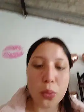 Snapshot of mileidy0106 chatting on June 8, 3:23 pm mileidy0106 online show from June 8, 3:23 pm