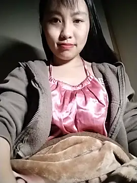 Snapshot of Cherry-squirtt chatting on June 10, 5:28 am Cherry-squirtt online show from June 10, 5:28 am