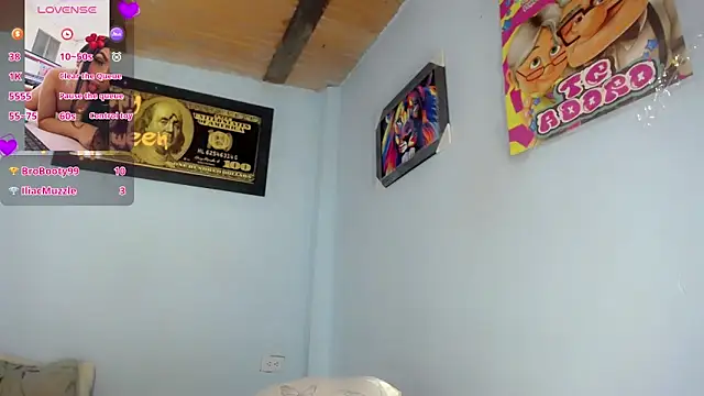 Snapshot of Emily_Hornys20 chatting on June 14, 2:24 am Emily Hornys20 online show from June 14, 2:24 am