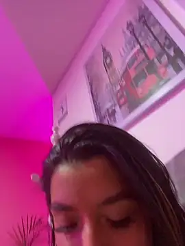 Snapshot of Megan_pink18 chatting on June 4, 4:07 am Megan pink18 online show from June 4, 4:07 am