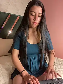 Megan pink18 online show from June 18, 4:24 am