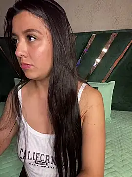 Megan pink18 online show from July 16, 6:52 am