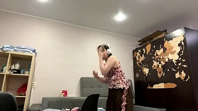Snapshot of CuteLilit chatting on June 12, 6:07 pm CuteLilit online show from June 12, 6:07 pm