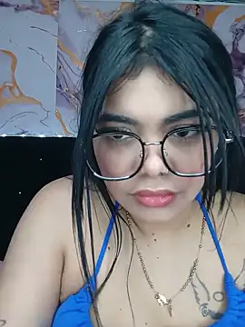 Snapshot of luxuryluna chatting on June 11, 2:53 am luxuryluna online show from June 11, 2:53 am
