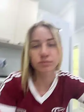 Snapshot of AnnaMist_ chatting on June 11, 2:59 pm AnnaMist online show from June 11, 2:59 pm