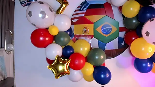 Emmarios qm online show from June 19, 11:52 pm