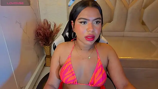 Snapshot of genesis_01_tp chatting on May 27, 7:44 pm genesis 01 tp online show from May 27, 7:44 pm
