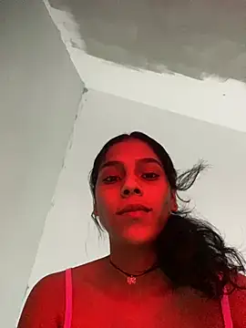 Saray queen1 online show from July 6, 10:45 pm