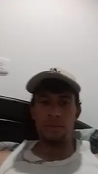 Snapshot of El_CharlyX69X chatting on June 8, 7:03 pm El CharlyX69X online show from June 8, 7:03 pm
