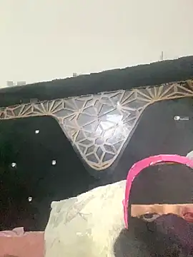 BrunetteQueen1 online show from June 1, 8:43 pm
