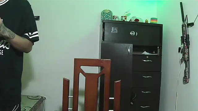 Snapshot of Fenix_hardcock chatting on May 31, 8:21 pm Fenix hardcock online show from May 31, 8:21 pm