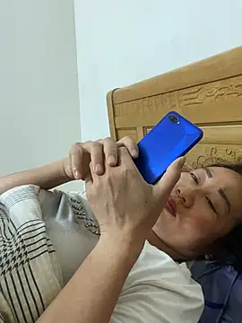 Snapshot of Linda-babyy chatting on May 19, 11:55 pm Linda-babyy online show from May 19, 11:55 pm