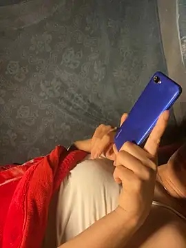 Snapshot of Linda-babyy chatting on June 14, 10:45 pm Linda-babyy online show from June 14, 10:45 pm