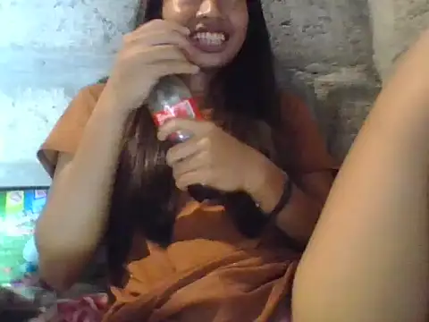 Snapshot of PinayBlackbeauty_18-18 chatting on July 21, 11:12 am PinayBlackbeauty 18-18 online show from July 21, 11:12 am
