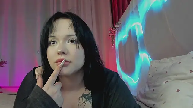 KittyNuarr online show from July 7, 1:26 pm