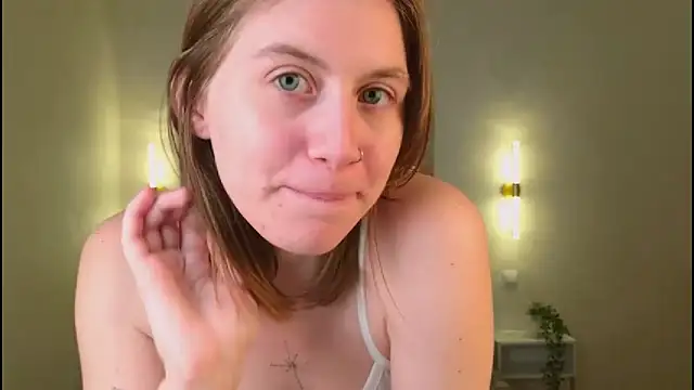 MollyLover  online show from June 5, 7:25 am