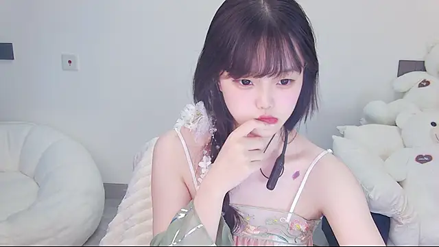Snapshot of Evil-Bunny007 chatting on May 30, 11:29 am Evil-Bunny007 online show from May 30, 11:29 am