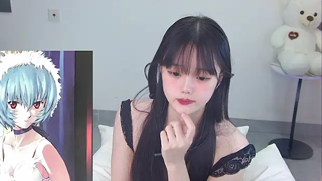 Snapshot of Evil-Bunny007 chatting on June 3, 2:33 pm Evil-Bunny007 online show from June 3, 2:33 pm